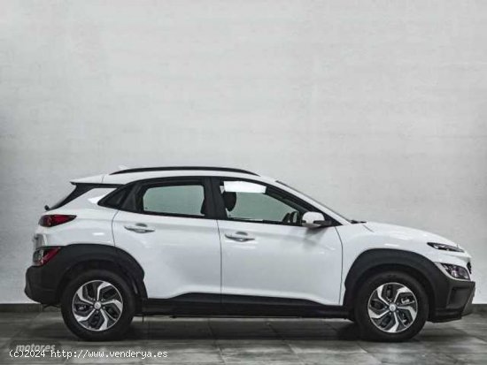 Hyundai Kona 1.6 GDI DT Maxx de 2021 con 66.400 Km por 21.990 EUR. en Guipuzcoa