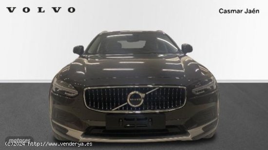 Volvo V 90 V90 Cross Country Core, B4 (diesel) AWD, Diesel de 2022 con 30.000 Km por 55.900 EUR. en 