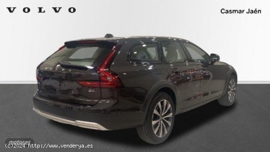 Volvo V 90 V90 Cross Country Core, B4 (diesel) AWD, Diesel de 2022 con 30.000 Km por 55.900 EUR. en 