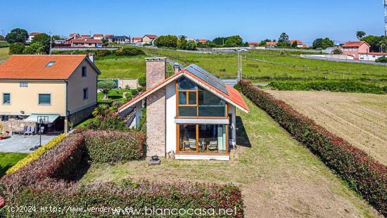 ¡¡ESPECTACULAR CHALET con TERRENO de 2.232 m2 en Bertoa(Carballo) por 485.000€!! - A CORUÑA