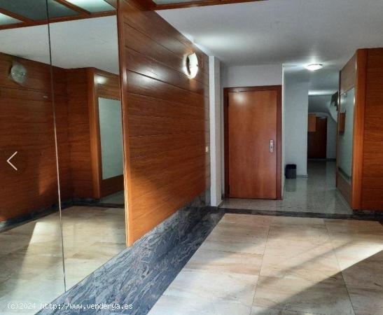 LOACAL EN VENTA EN RIPOLLET - BARCELONA