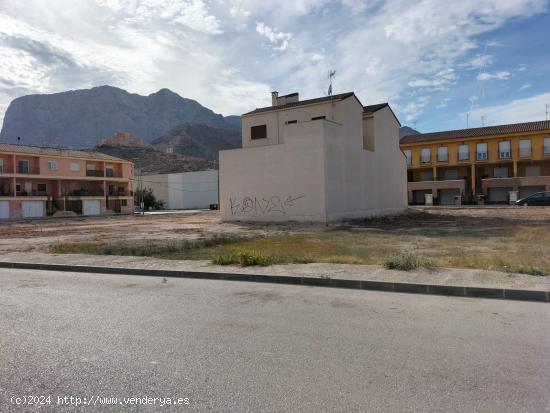 TERRENO URBANO EN COX - ALICANTE