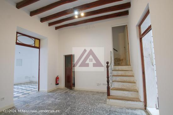 Local comercial y vivienda en Felanitx para reformar - BALEARES