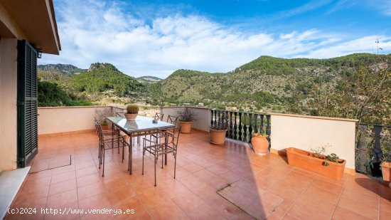 Villa en venta en Puigpunyent (Baleares)