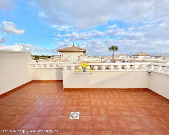 Villa en alquiler en Orihuela (Alicante)