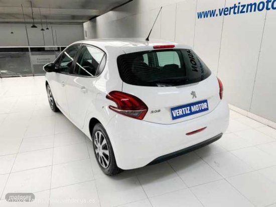 Peugeot 208 1.2 PureTech S&S Active 82CV de 2019 con 150.000 Km por 10.400 EUR. en Guipuzcoa