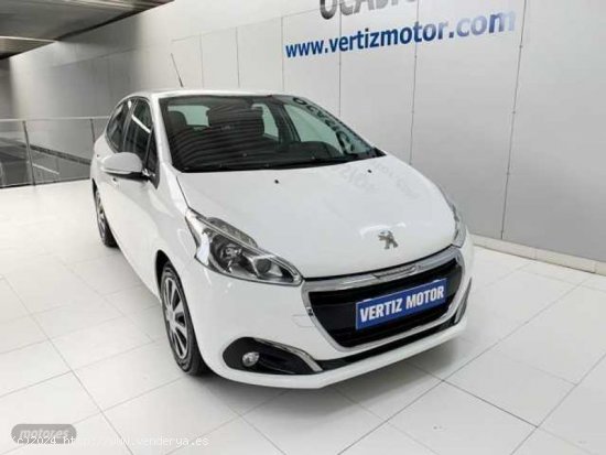 Peugeot 208 1.2 PureTech S&S Active 82CV de 2019 con 150.000 Km por 10.400 EUR. en Guipuzcoa