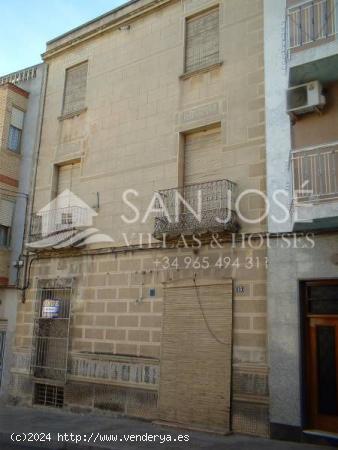 SE VENDE CASA EN ASPE EN ZONA CENTRO - ALICANTE