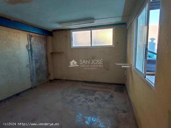 INMOBILIARIA SAN JOSE ALQUILA NAVE DE ALMACENAJE EN ASPE - ALICANTE