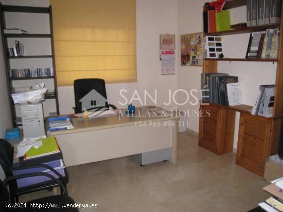 Inmobiliaria San Jose Villas and Houses vende nave industrial en Aspe - ALICANTE