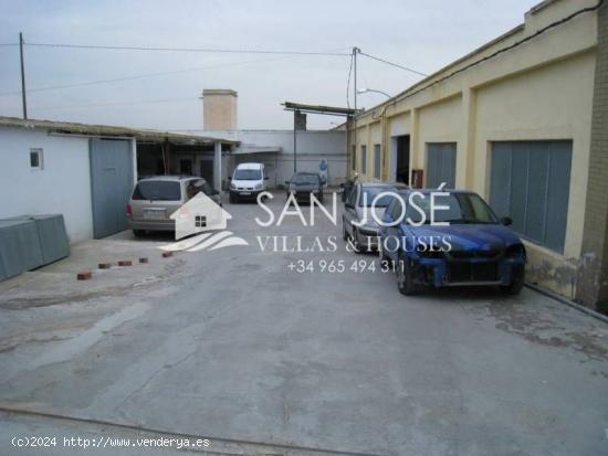  SE VENDE NAVE INDUSTRIAL EN ASPE - ALICANTE 