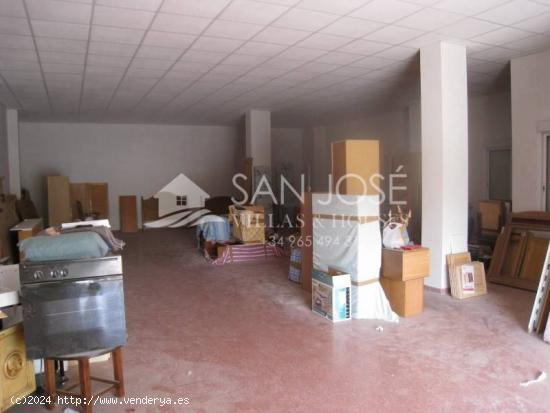 VENTA DE LOCAL COMERCIAL EN BUENA ZONA EN ASPE - ALICANTE