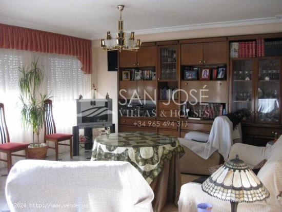 SE VENDE EDIFICIO EN ASPE, LOCAL COMERCIAL MAS VIVIENDA Y PLANTA SÓTANO, PRECIO A CONVENIR - ALICAN