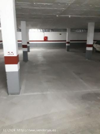 SE VENDE PLAZA DE GARAJE CON TRASTERO EN ASPE - ALICANTE