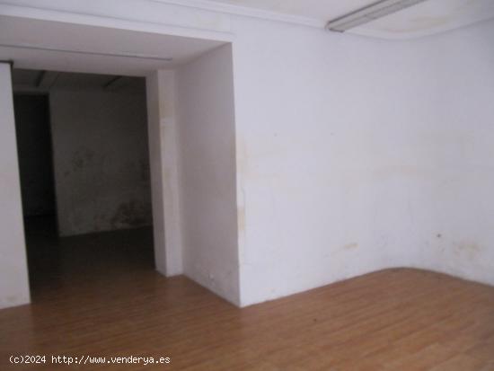 SE VENDE LOCAL COMERCIAL EN NOVELDA (ALICANTE) SPAIN - ALICANTE