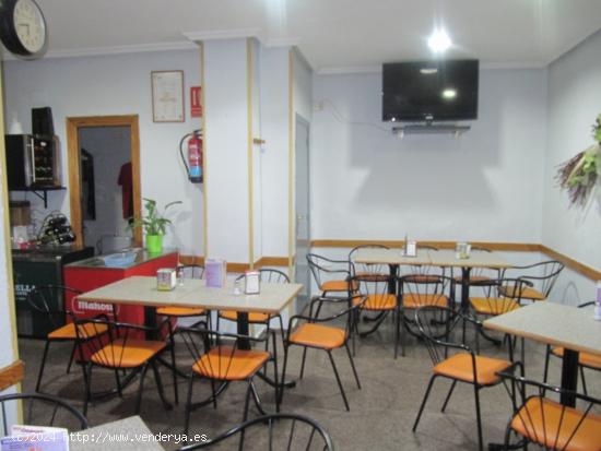 SE VENDE LOCAL COMERCIAL CON NEGOCIO EN PLENO FUNCIONAMIENTO EN NOVELDA(ALICANTE) - ALICANTE