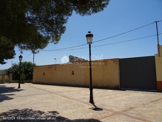 VENTA DE CASA RÚSTICA EN TORRE DEL RICO, JUMILLA, JUNTO A PARQUE CENTRAL - MURCIA