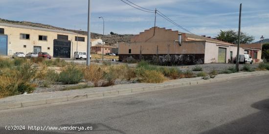 TERRENO URBANO EN ELDA CERCA DE SAN CRISPIN Y HOSPITAL - ALICANTE