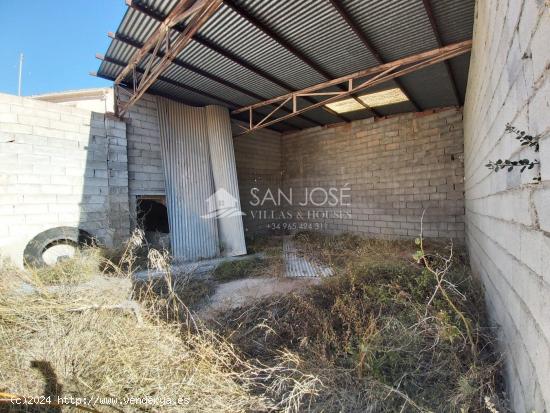 INMOBILIARIA SAN JOSE VENDE CASA CUEVA CON TERRENO EN LA PARTIDA DEL ALGAYAT EN LA ROMANA - ALICANTE