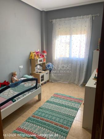 SE VENDE PISO SEMINUEVO EN MONOVAR EN MUY BUENA ZONA (ALICANTE) - ALICANTE