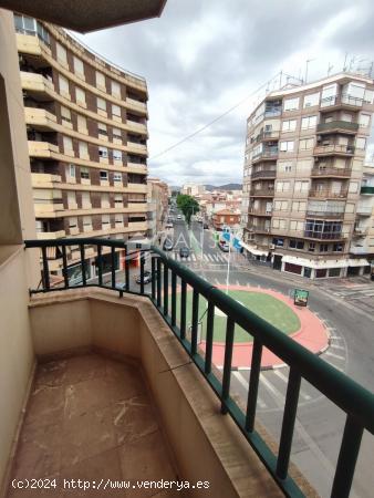  PISO EN AVENIDA DE LA CONSTITUCION INMOBILIARIA SAN JOSE - ALICANTE 