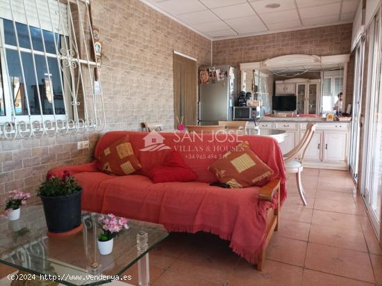 INMOBILIARIA SAN JOSE VENDE ESTUPENDO CHOLLO DE  CHALET EN POZOBLANCO-MONFORTE DEL CID - ALICANTE