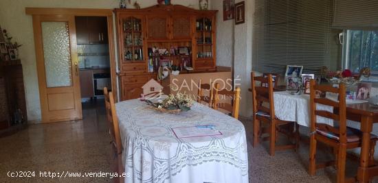 SE VENDE CHALET EN AGOST - ALICANTE