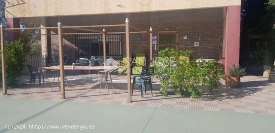 SE VENDE CHALET EN AGOST - ALICANTE