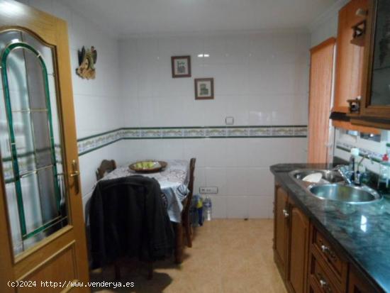 PISO ,GARAJE Y TRASTERO, SEMINUEVO POR 99.999  EUROS - ALICANTE