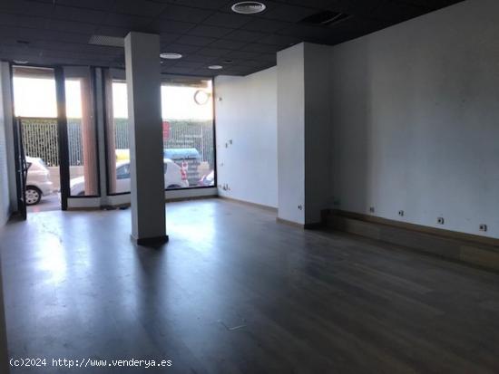 VENTA DE LOCAL COMERCIAL EN VISTALEGRE, FRENTE COLEGIO MARISTAS, 133 m2. - MURCIA