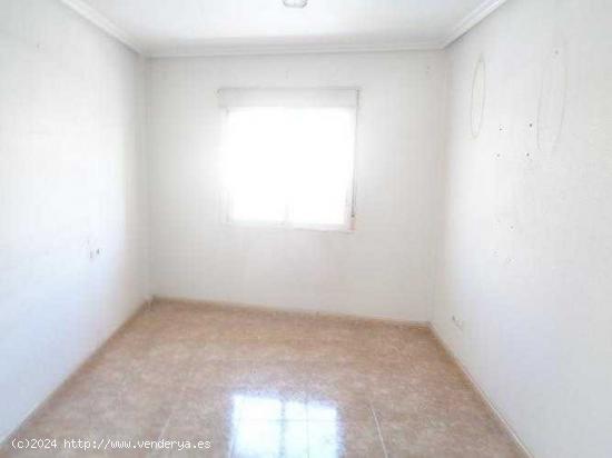 Piso en Orihuela. Ref.- 25468 - ALICANTE