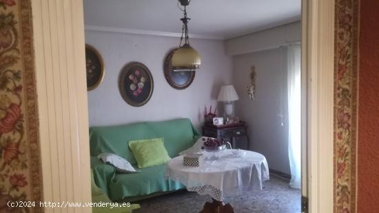 SE VENDE PISO ZONA CENTRO - ALICANTE