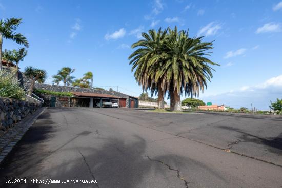 VILLA EXCLUSIVA CON UBICACIÓN PRIVILEGIADA - SANTA CRUZ DE TENERIFE