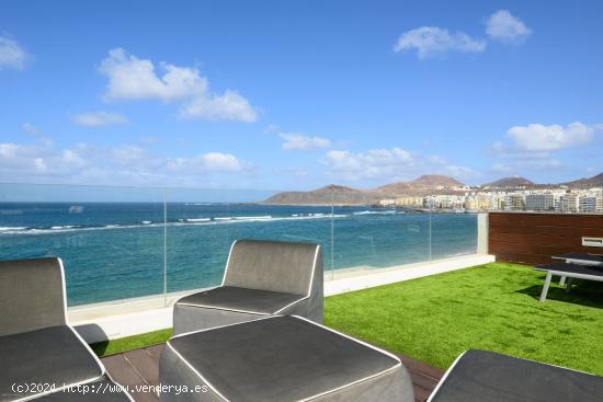 Ático de lujo en venta en primera línea de la Playa de Las Canteras - LAS PALMAS