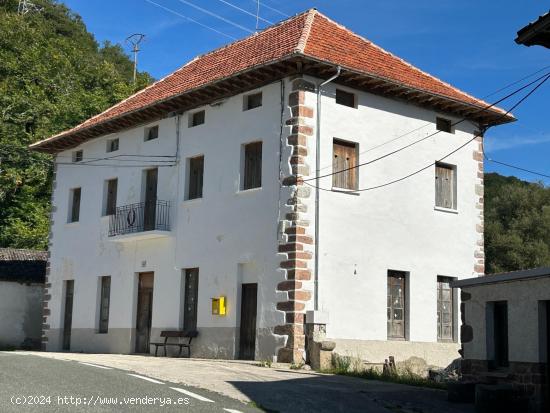 Casa para reformar en Olaldea - NAVARRA