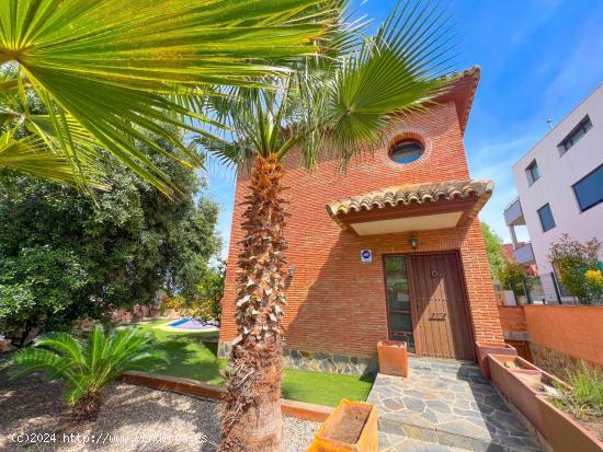 Casa individual con piscina privada!!! - TARRAGONA