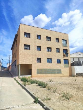 se vende piso en  RIUDECANYES - TARRAGONA