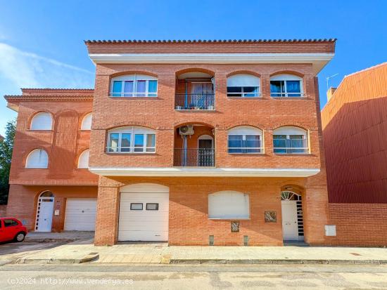 Se vende chalet en el centro de Cambrils - TARRAGONA