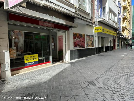 Fantástico Local Comercial en pleno Centro - CORDOBA