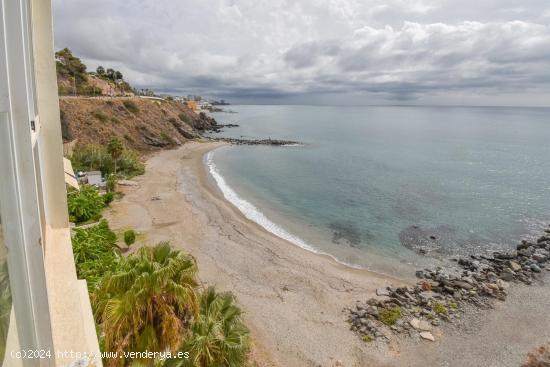 ALQUILER DE LARGA TEMPORADA EN PRIMERA LINEA DE PLAYA EN BENALMADENA - MALAGA