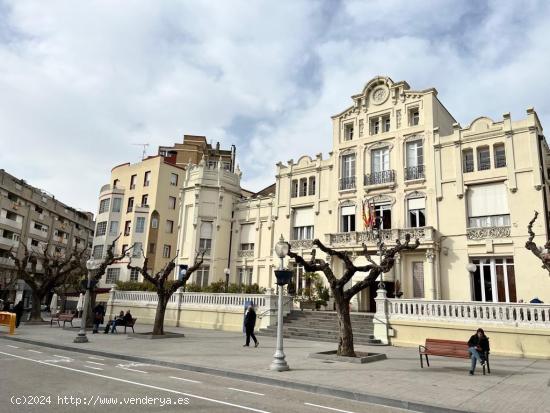 Plaza de garaje para moto en el centro de Huesca - HUESCA