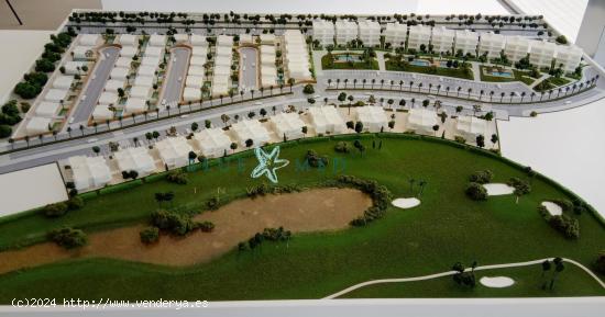 villas de lujo en resort con golf y zonas deportivas. - MURCIA