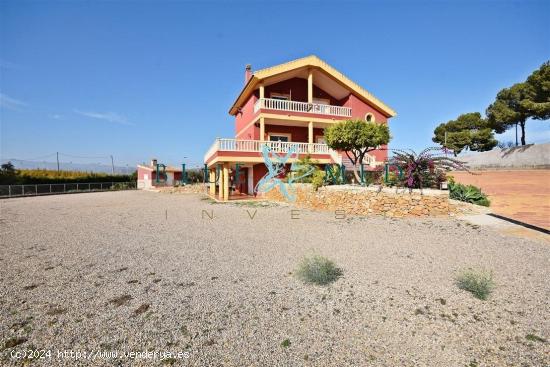 FANTÁSTICO CHALET A LA VENTA EN LEIVA - MURCIA