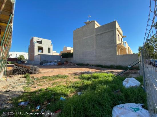 Terreno Urbano en Bétera para Crear la Vivienda de tus Sueños - VALENCIA