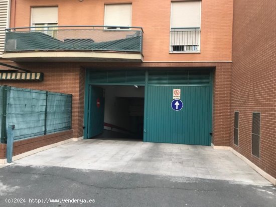 Plaza de garaje en plena Avenida de las Ciencias!!