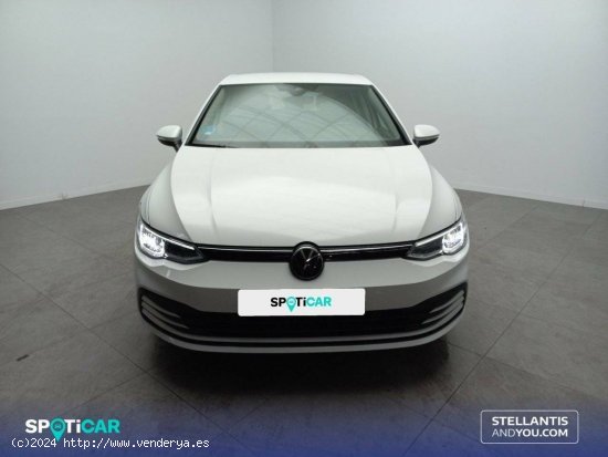 Volkswagen Golf   1.0 TSI 81kW (110CV) Life - Barcelona