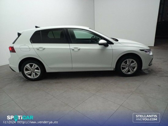 Volkswagen Golf   1.0 TSI 81kW (110CV) Life - Barcelona