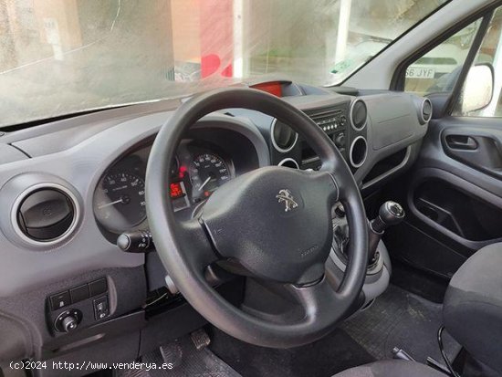 PEUGEOT Partner en venta en Badajoz (Badajoz) - Badajoz