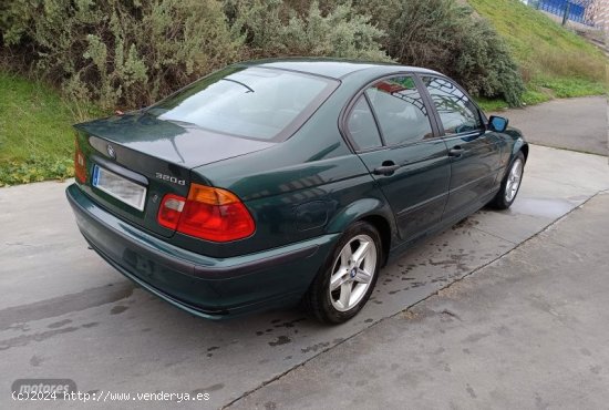 BMW Serie 3 320d Auto. de 2001 con 221.500 Km por 4.000 EUR. en Zamora