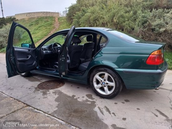 BMW Serie 3 320d Auto. de 2001 con 221.500 Km por 4.000 EUR. en Zamora